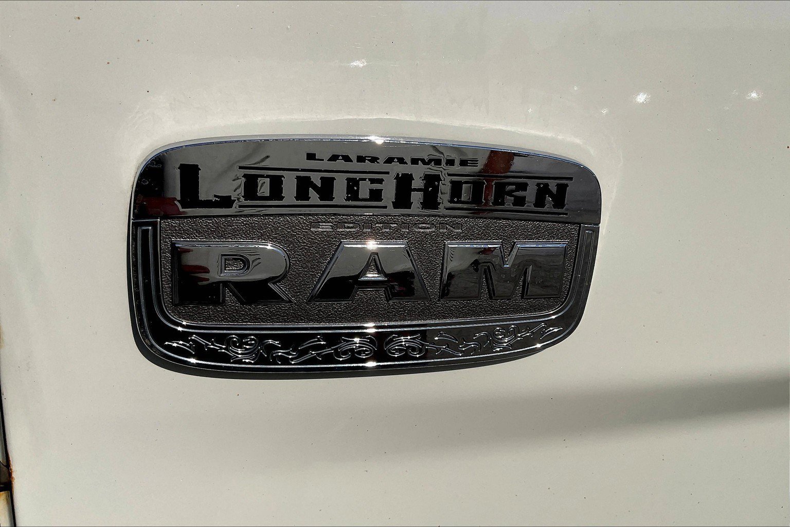 Used 2018 RAM 3500 Laramie Longhorn w/ Max Tow Package image 14