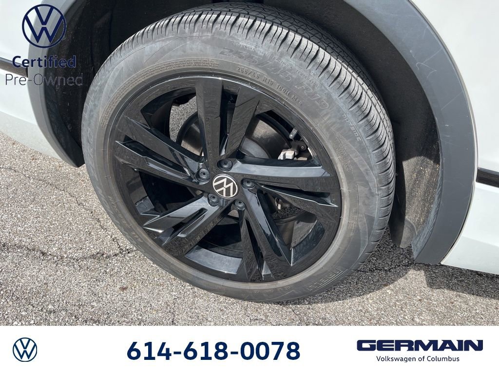 Used 2023 Volkswagen Tiguan SE R-Line image 13