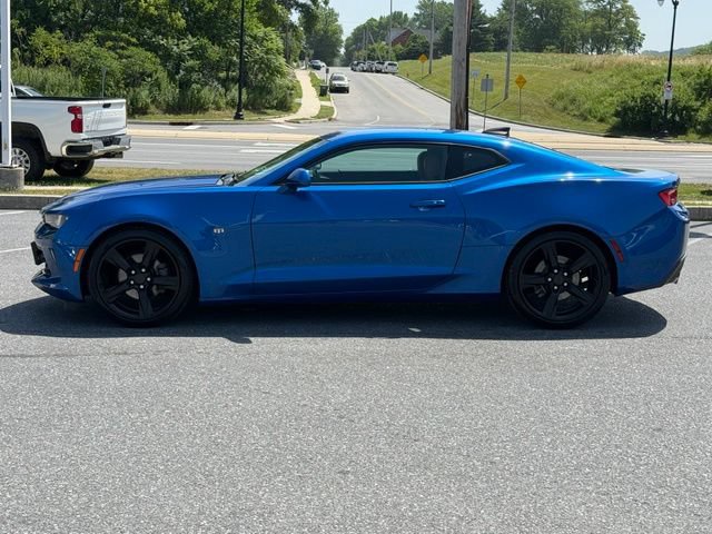 Used 2018 Chevrolet Camaro LT RWD image 10