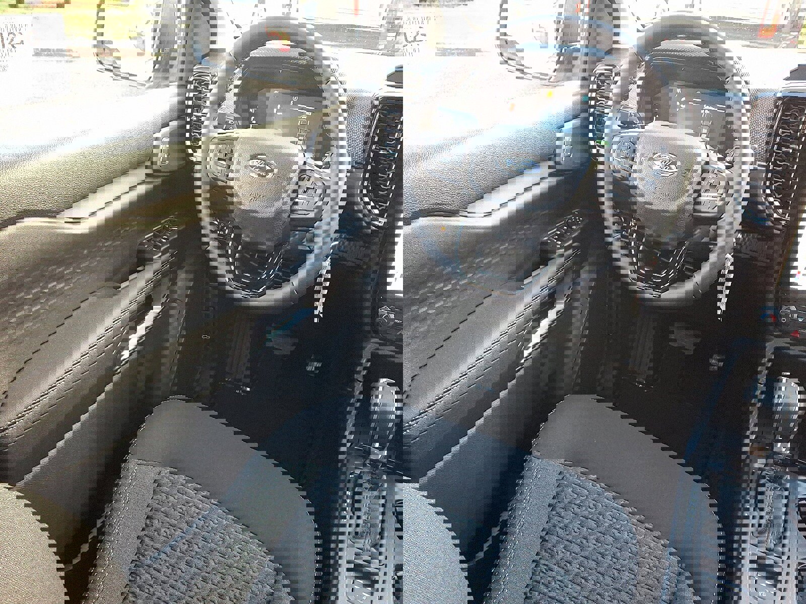 New 2025 Ford Ranger XLT w/ Technology Package image 16