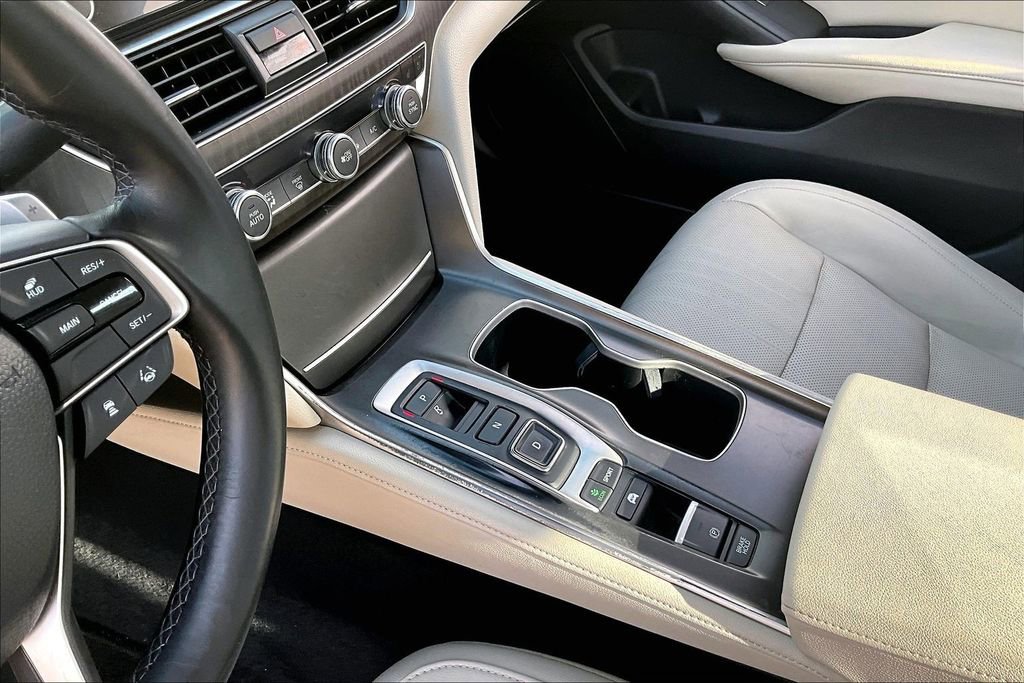 Used 2020 Honda Accord Touring image 18