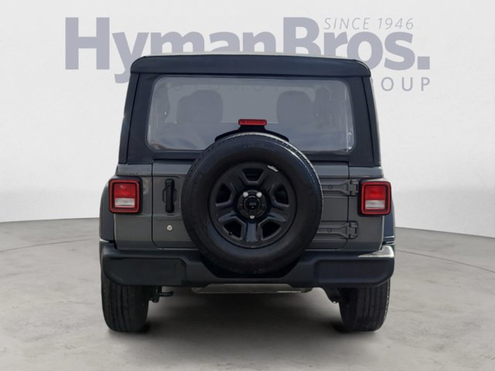 Used 2021 Jeep Wrangler Sport AWD/4WD image 4
