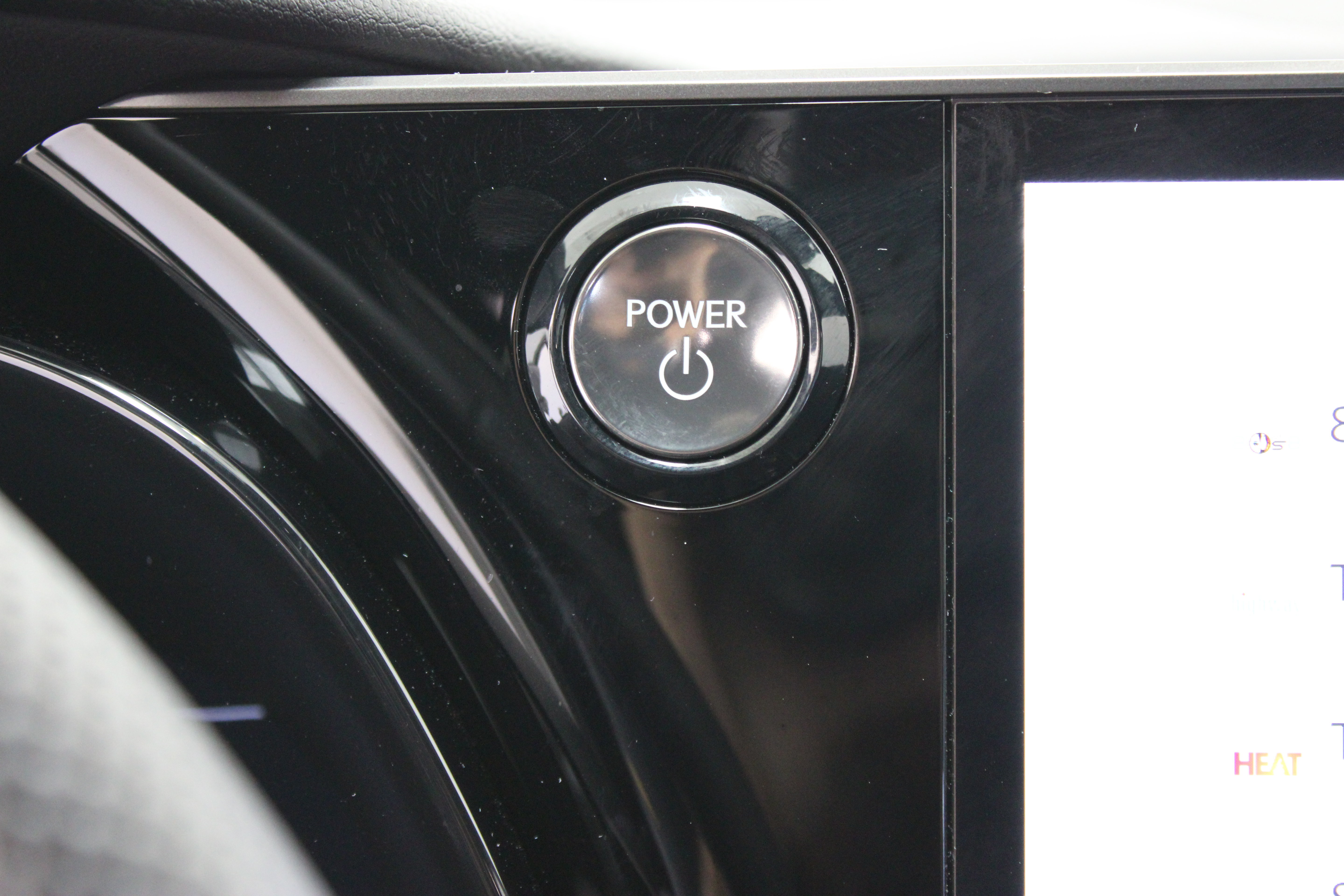 Used 2026 Lexus TX 500h AWD w/ Technology Package image 16