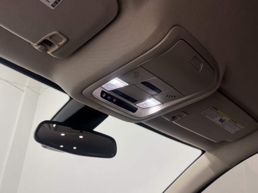 Used 2023 GMC Acadia Denali FWD image 30