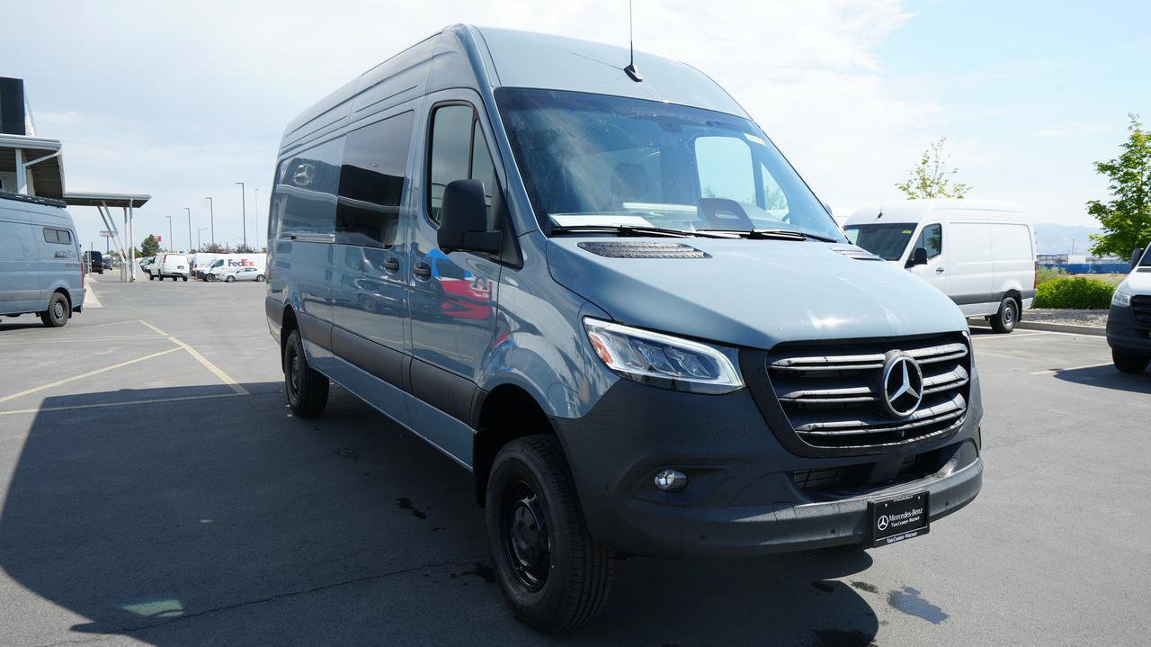 New 2026 Mercedes-Benz Sprinter 2500 image 3