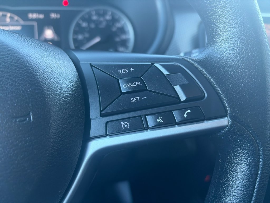 Used 2020 Nissan Kicks SV FWD image 28