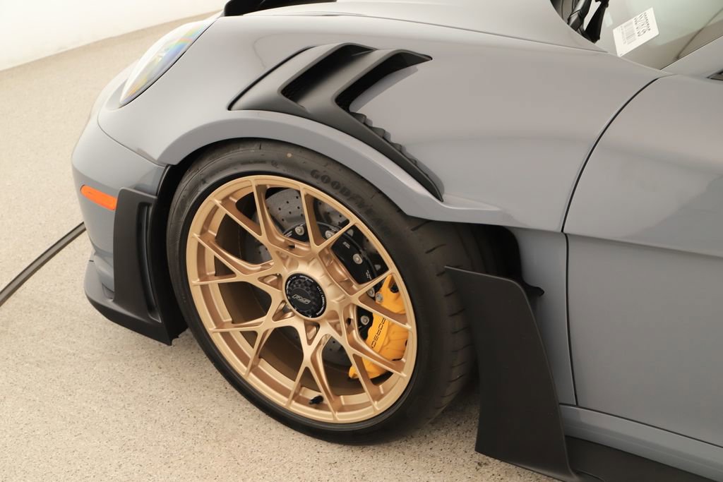 Used 2025 Porsche 911 GT3 RS RWD image 47