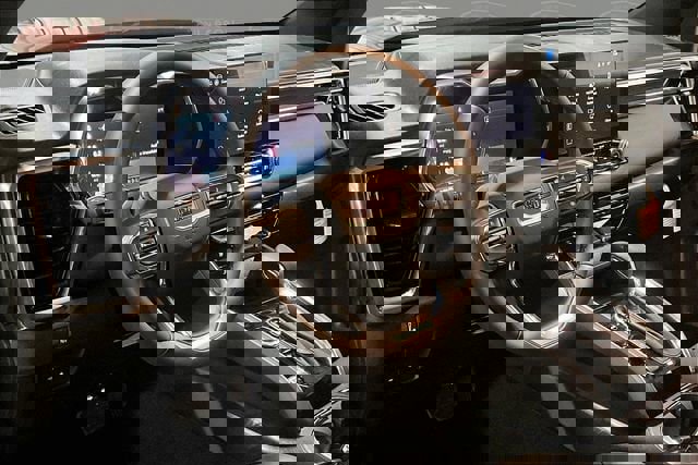 New 2026 GMC Canyon Elevation w/ Convenience Package image 9