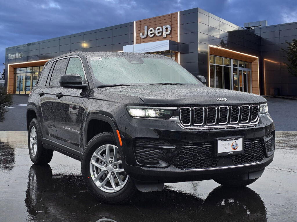 New 2025 Jeep Grand Cherokee Laredo X