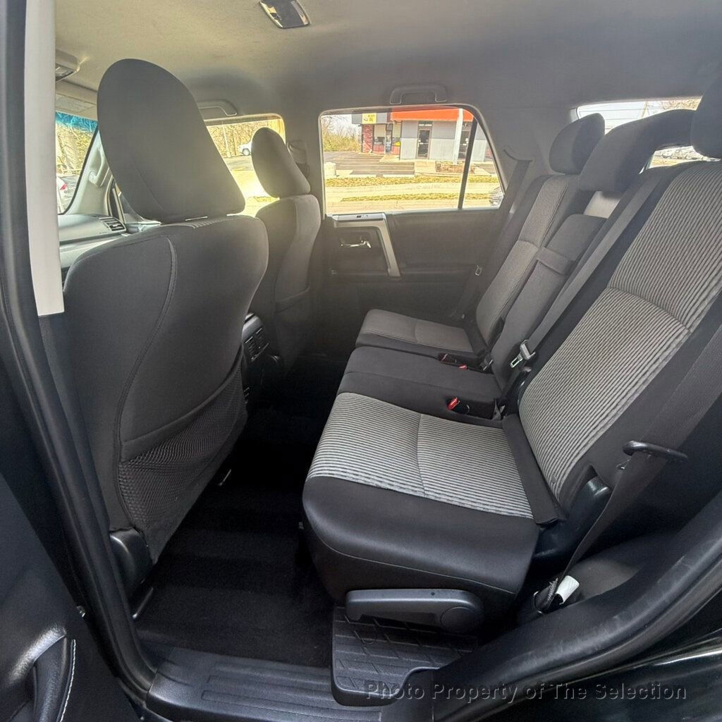 Used 2016 Toyota 4Runner SR5 image 41