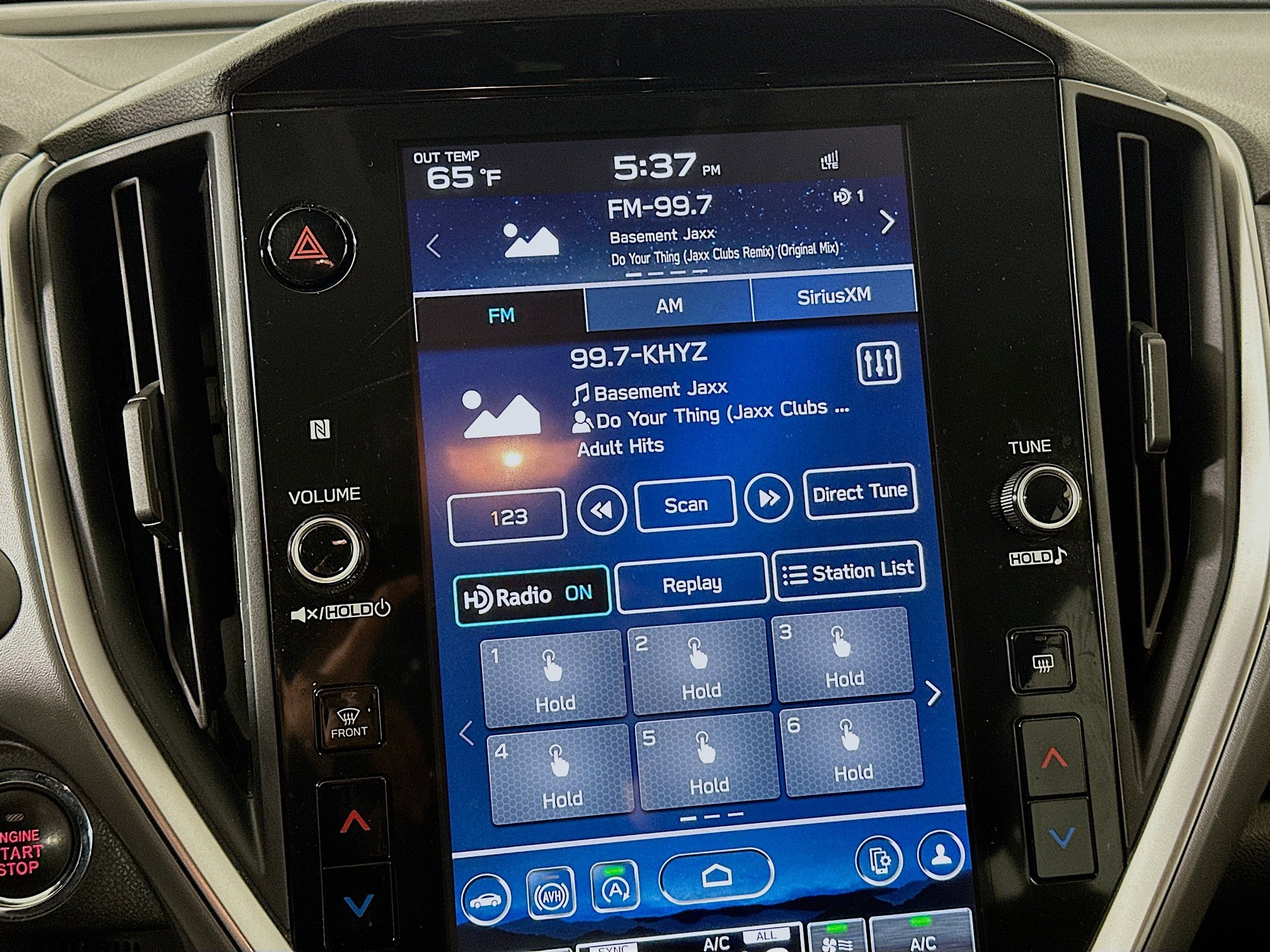 Used 2024 Subaru Crosstrek 2.0i Premium image 21