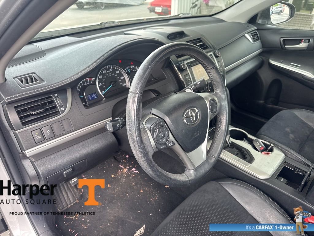 Used 2013 Toyota Camry SE w/ Leather Pkg image 14