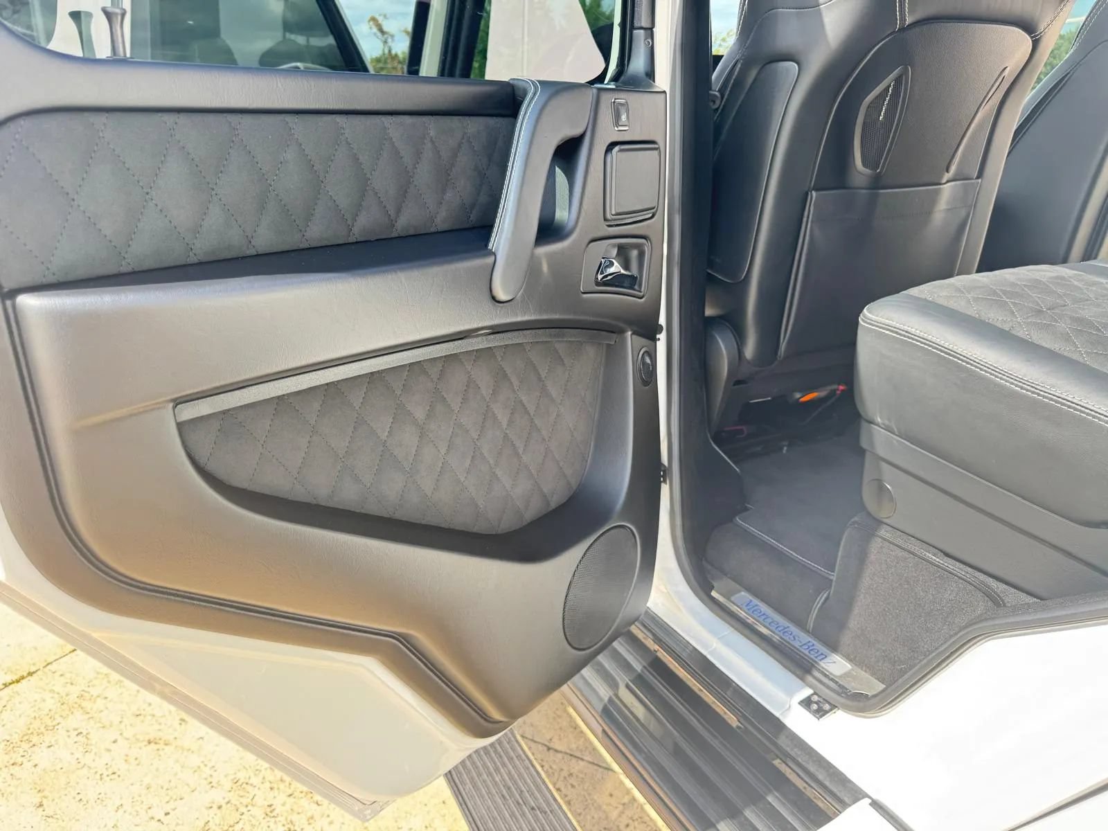 Used 2018 Mercedes-Benz G 550 Squared image 40