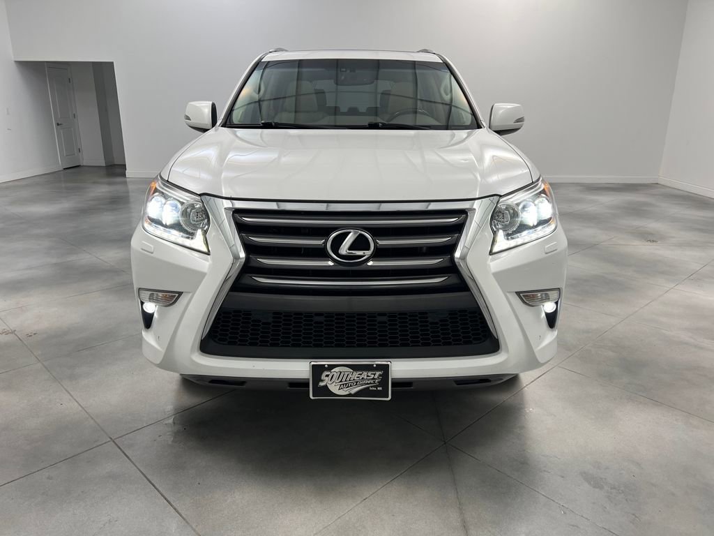 Used 2018 Lexus GX 460 Premium image 2