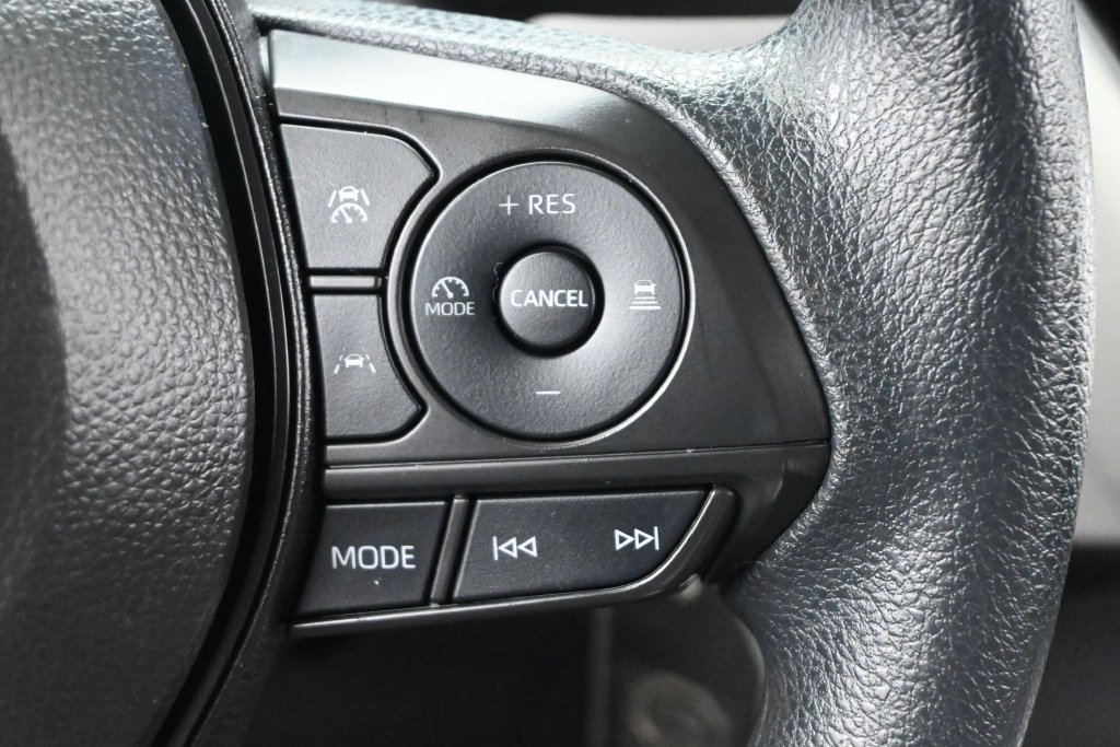 Used 2024 Toyota Corolla LE FWD image 7