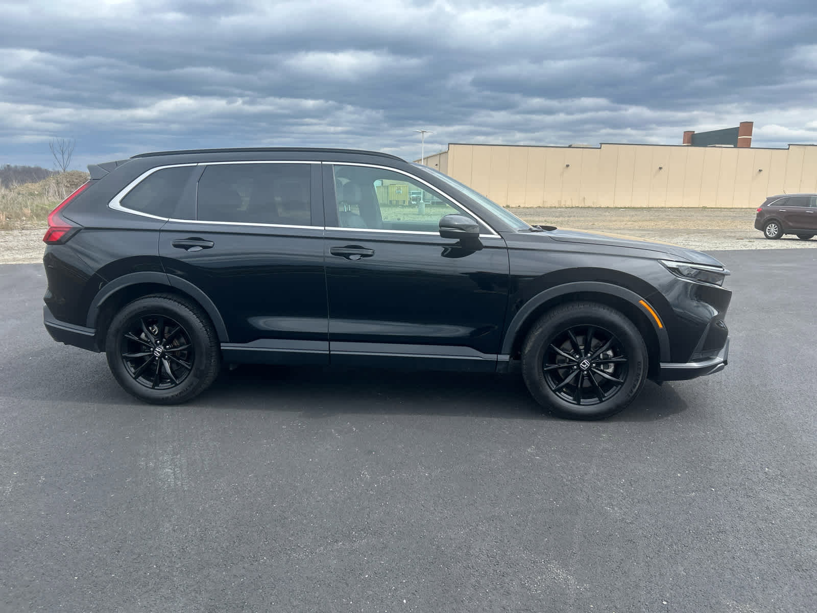 Certified 2025 Honda CR-V Sport-L image 4