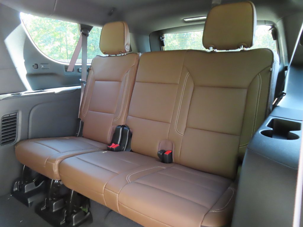 New 2026 Chevrolet Suburban High Country image 29