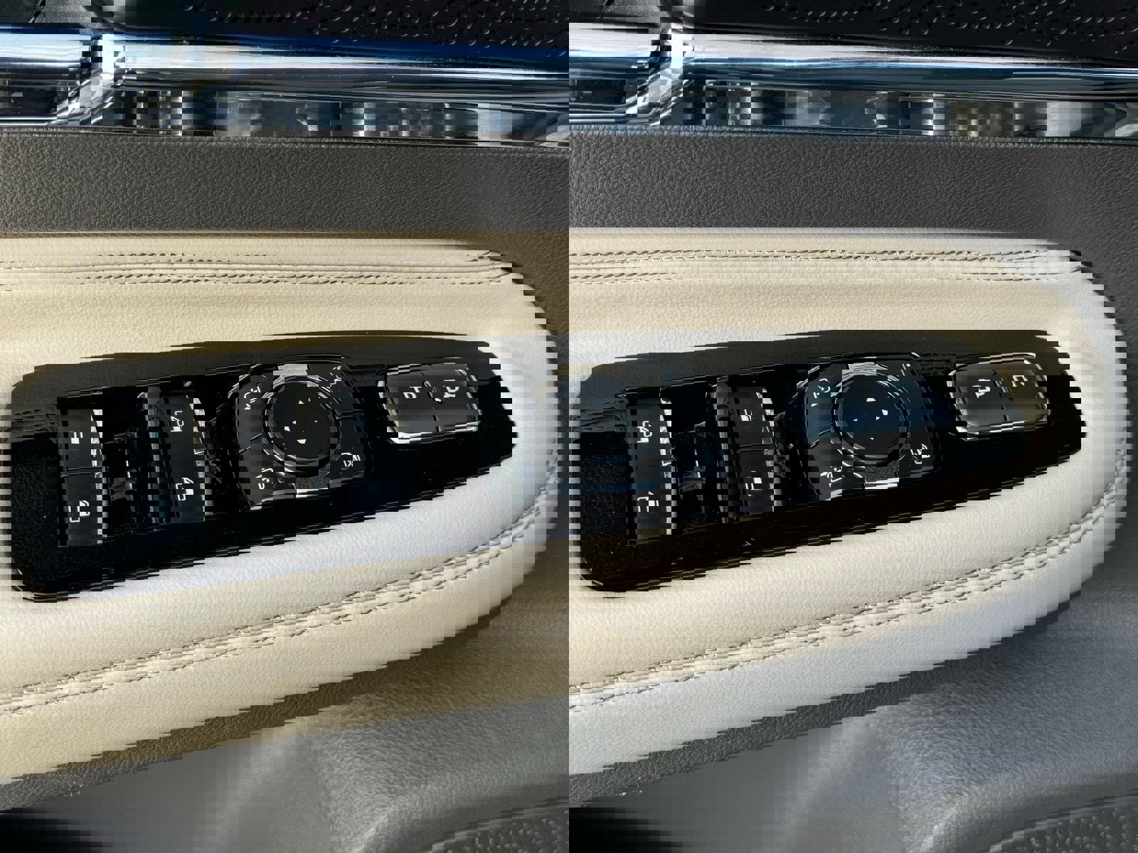 Used 2024 Lincoln Corsair Reserve w/ Equipment Group 201A image 20