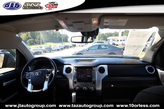 Used 2020 Toyota Tundra SR5 w/ SR5 Upgrade Package RWD image 17