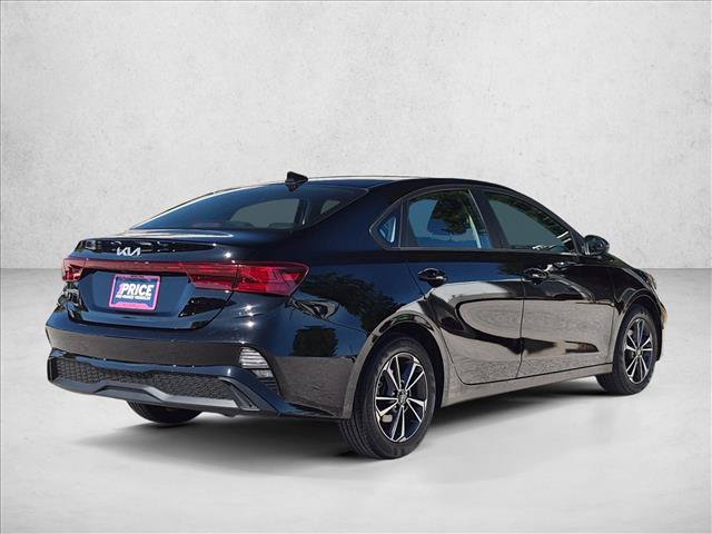 Used 2024 Kia Forte LXS w/ LXS Technology Package FWD image 5