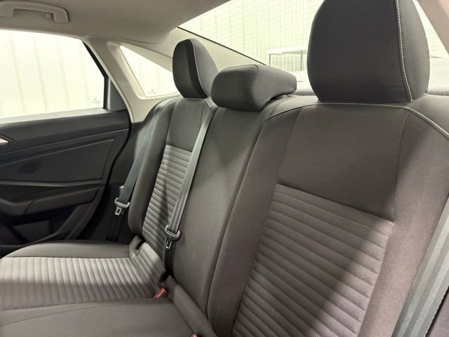 Used 2023 Volkswagen Jetta S image 9