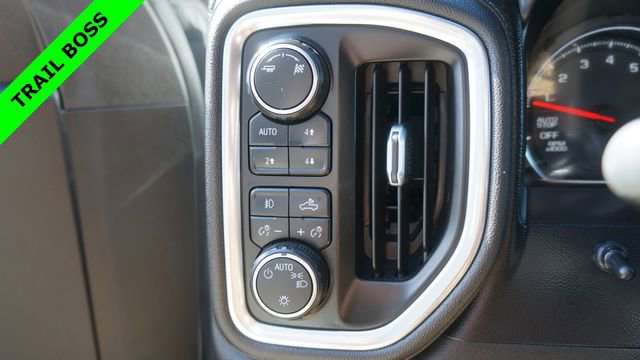 Used 2019 Chevrolet Silverado 1500 LT Trail Boss AWD/4WD image 28