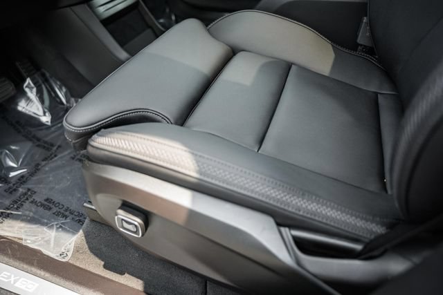 Certified 2025 Volvo EX90 Ultra AWD/4WD image 34