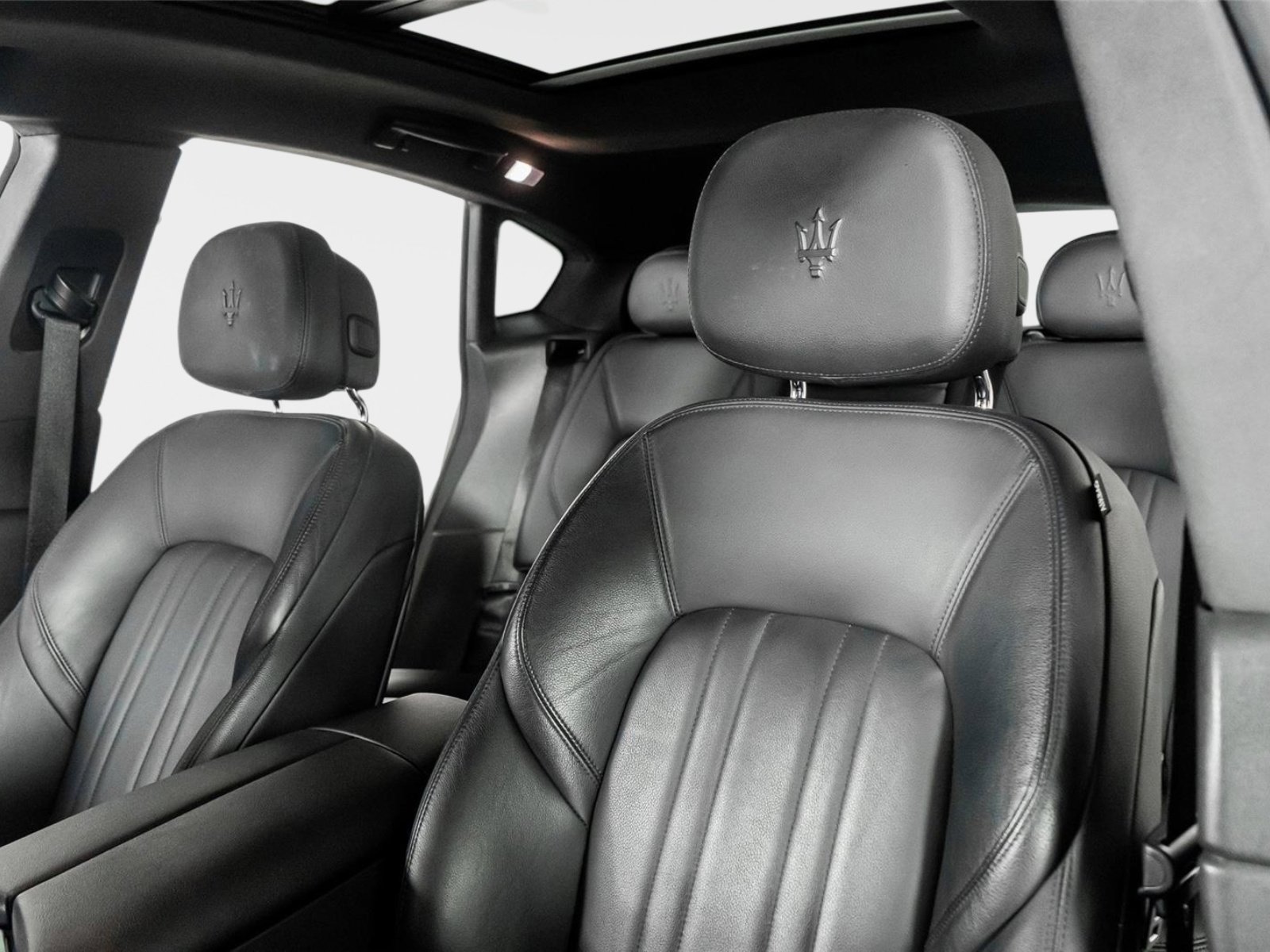 Used 2022 Maserati Levante GT image 3