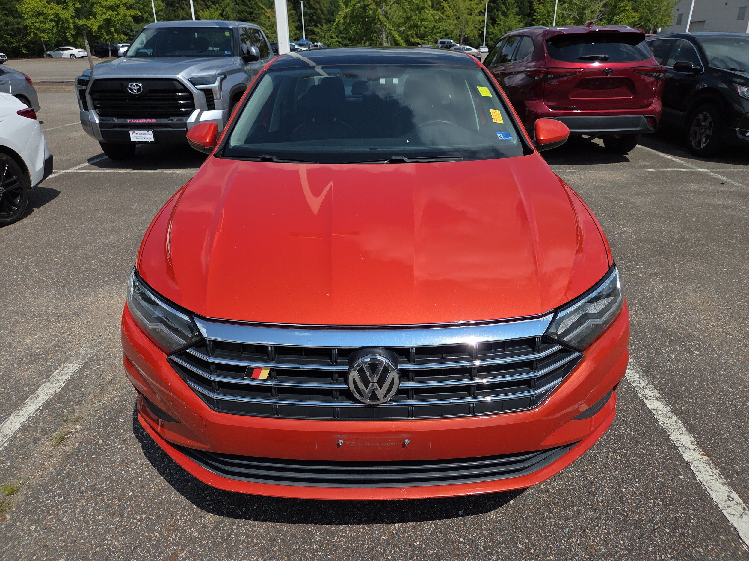 Used 2020 Volkswagen Jetta SE w/ SE Cold Weather Package FWD image 9
