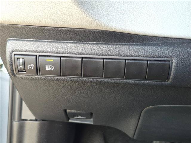 Used 2024 Toyota Corolla SE FWD image 11