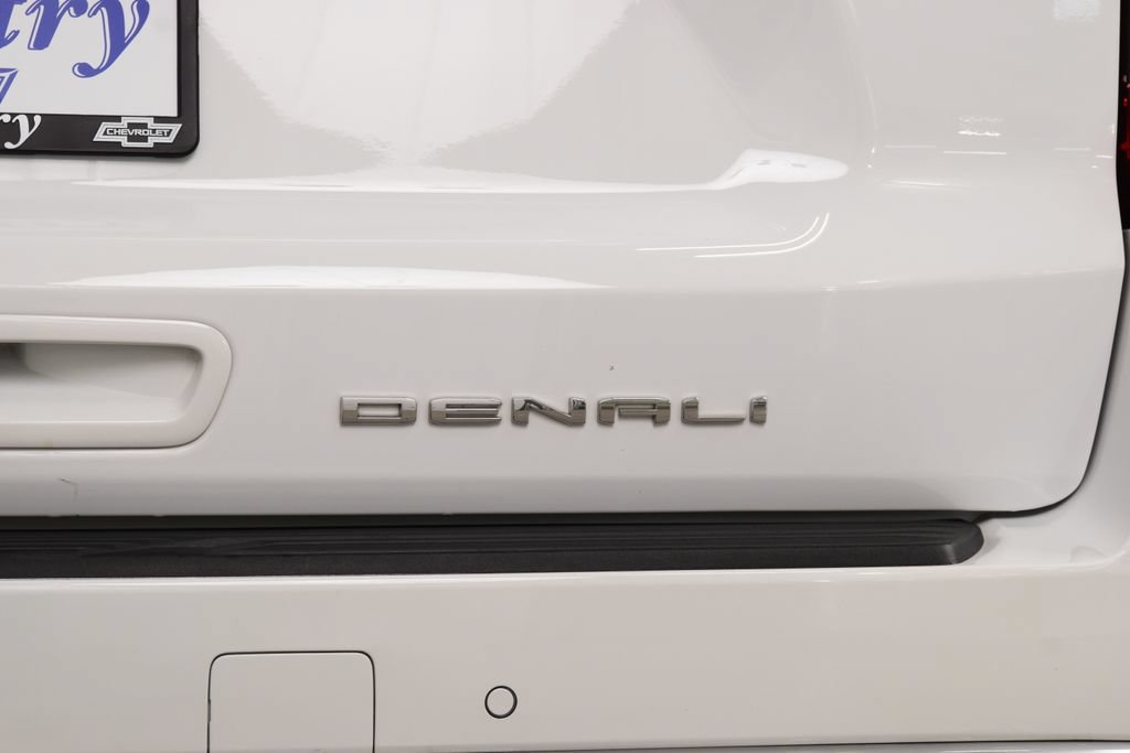 Used 2024 GMC Yukon XL Denali AWD/4WD image 24