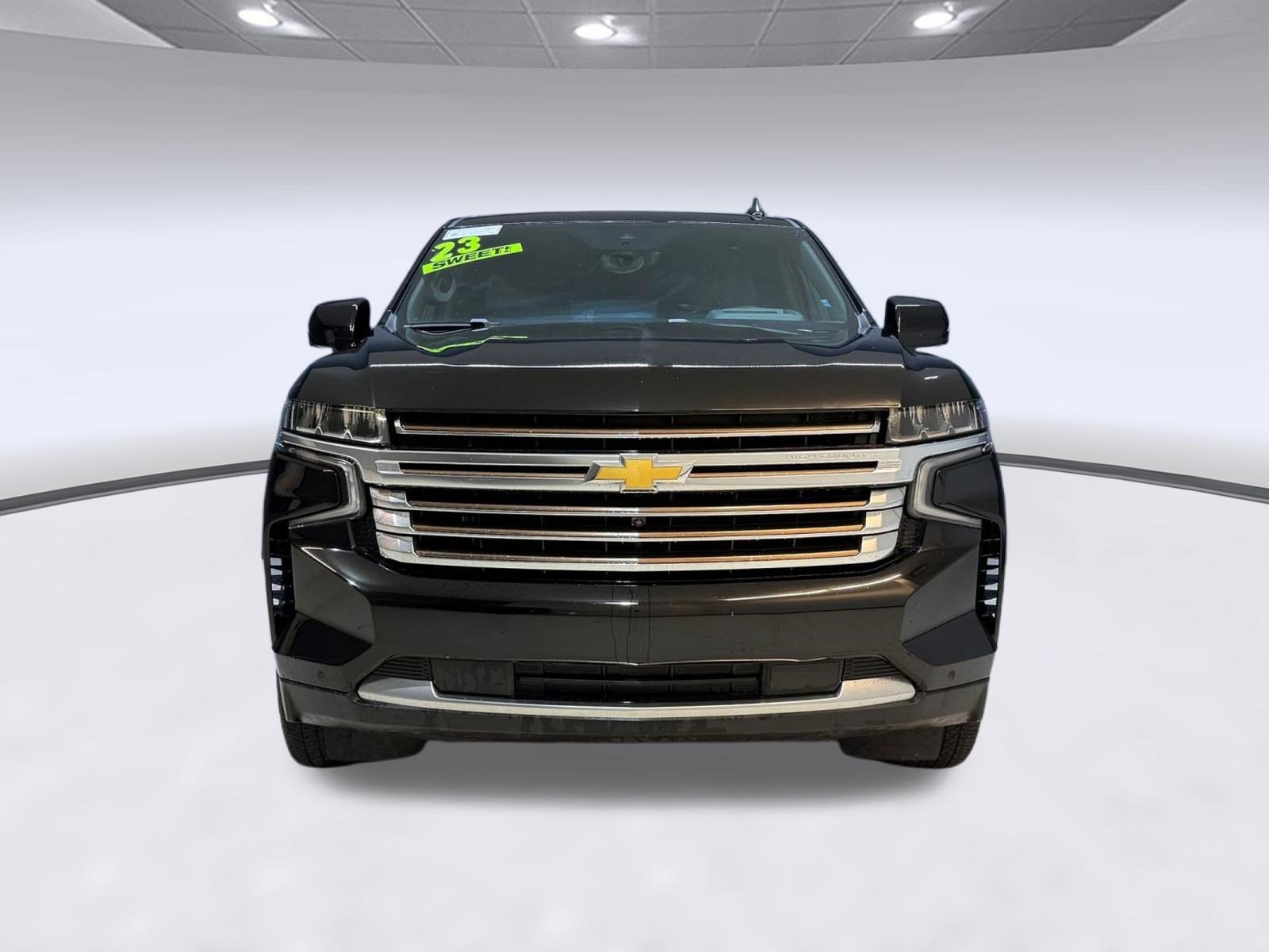 Used 2023 Chevrolet Tahoe High Country w/ Premium Package 2 AWD/4WD image 6