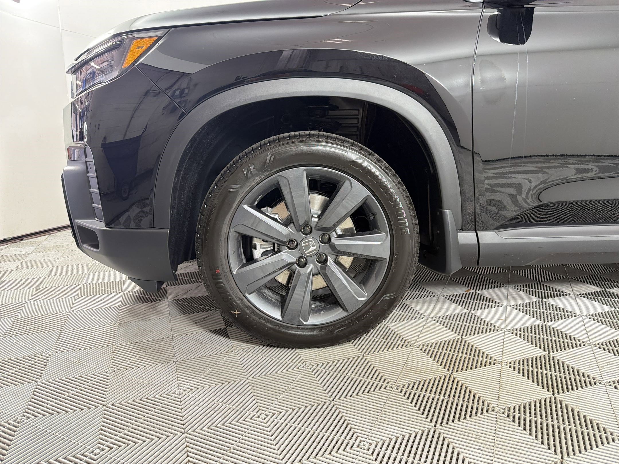 New 2026 Honda Pilot Sport image 12