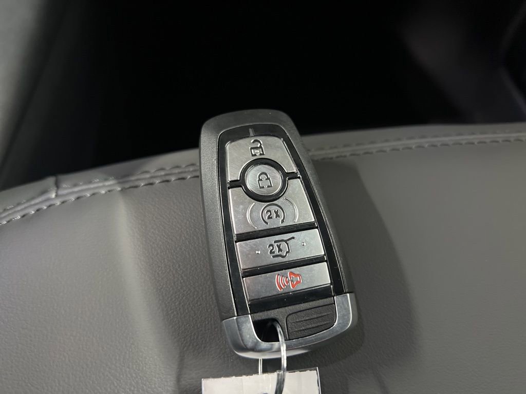 New 2026 Ford Expedition Active image 38