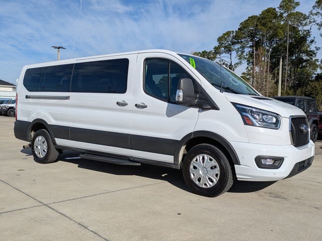 Used 2023 Ford Transit 350 XLT image 2