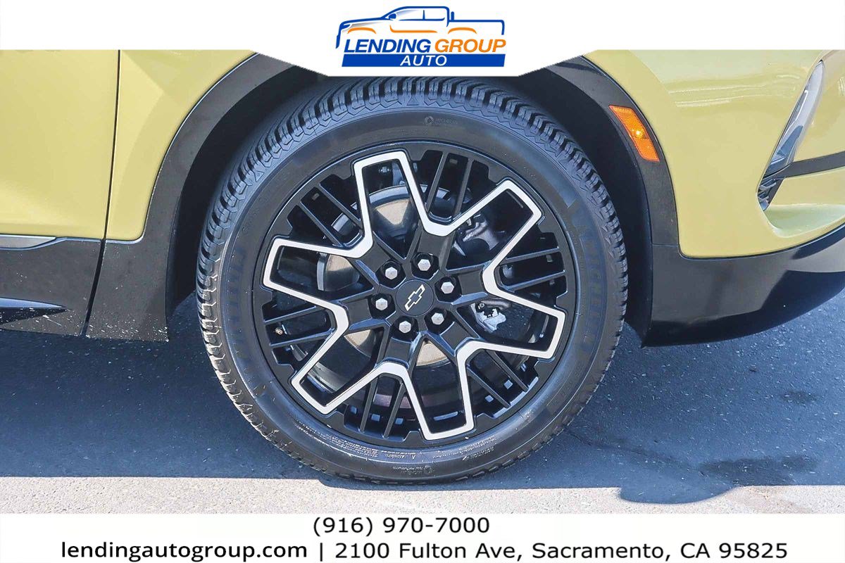 Used 2023 Chevrolet Blazer RS w/ Driver Confidence II Package image 9