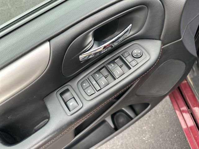 Used 2019 Dodge Grand Caravan GT image 17