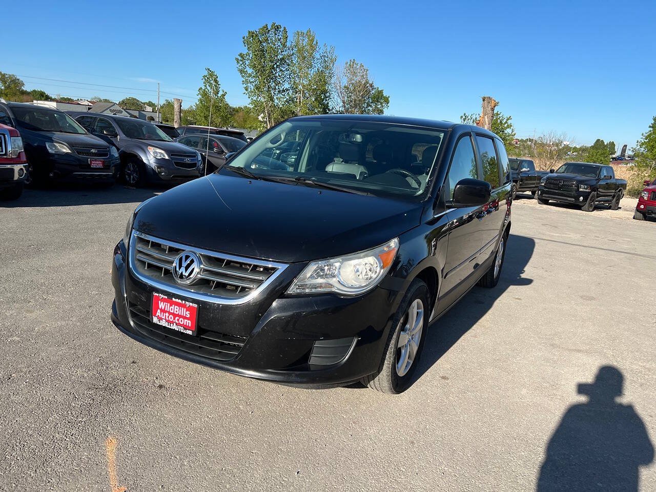 Used 2010 Volkswagen Routan SE