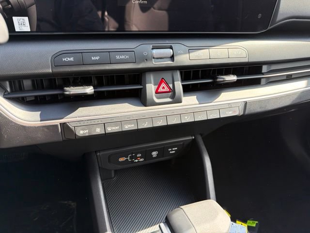 New 2026 Kia K4 FWD image 18