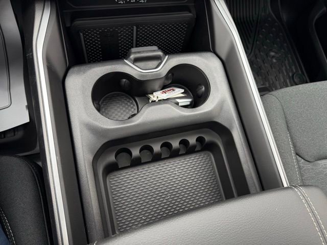 New 2026 RAM 1500 4x4 Crew Cab image 29