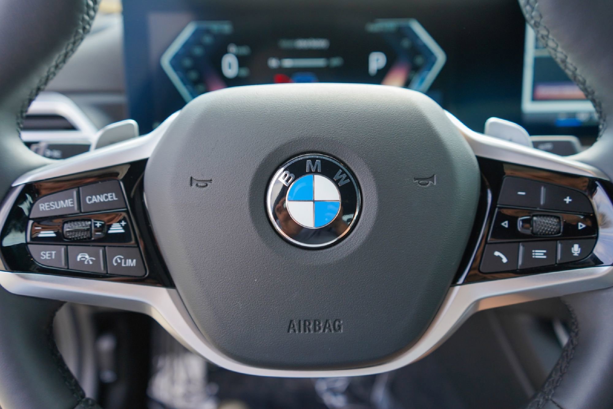 Used 2025 BMW 330i Sedan image 10