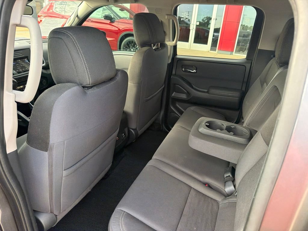 Used 2022 Nissan Frontier SV RWD image 18