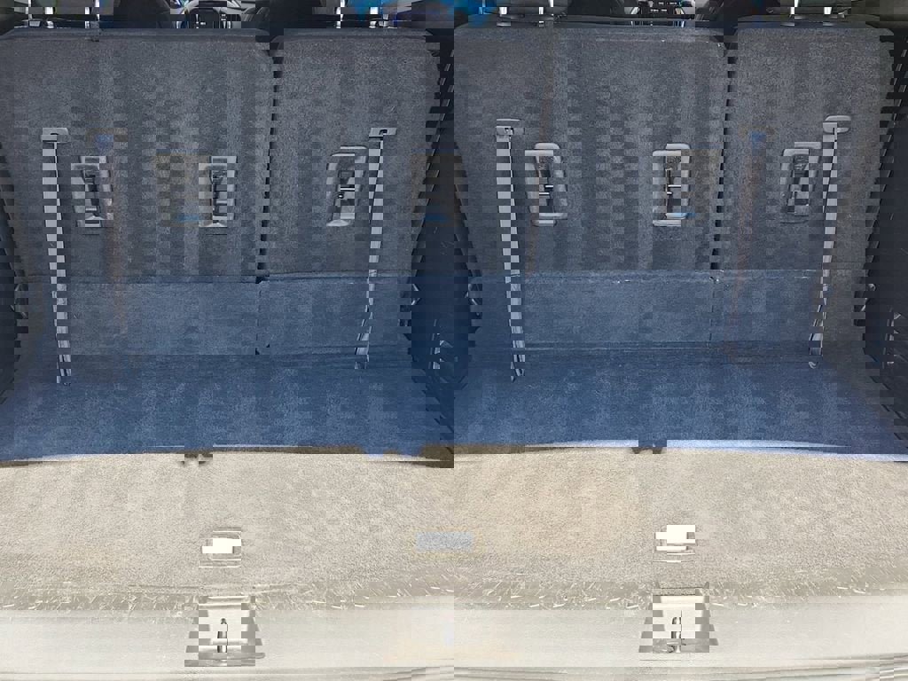 Used 2021 Chevrolet Traverse LT image 19