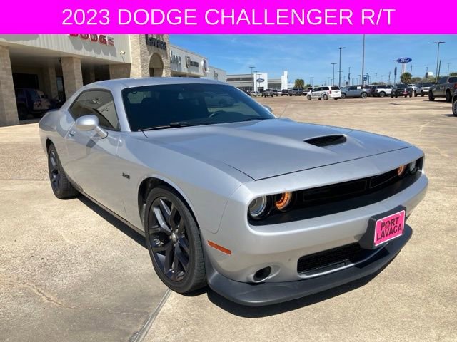 Used 2023 Dodge Challenger R/T w/ Blacktop Package image 9