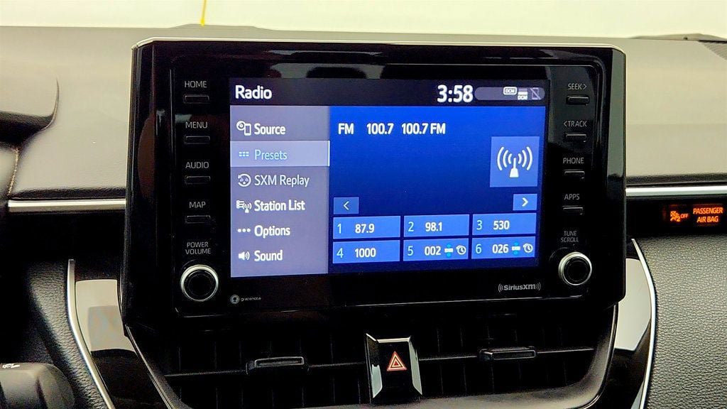Used 2022 Toyota Corolla LE FWD image 18