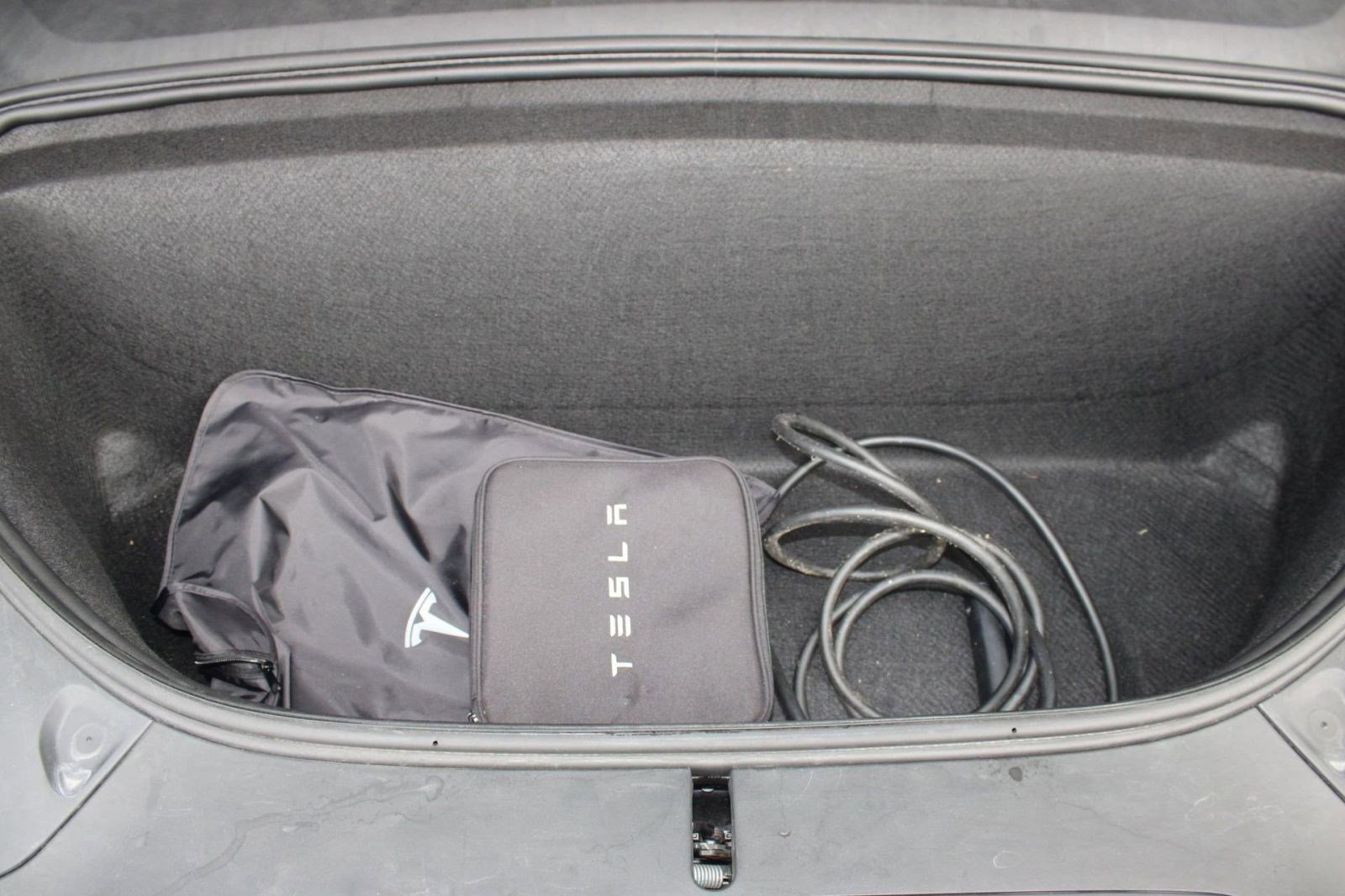 Used 2020 Tesla Model X Long Range image 33