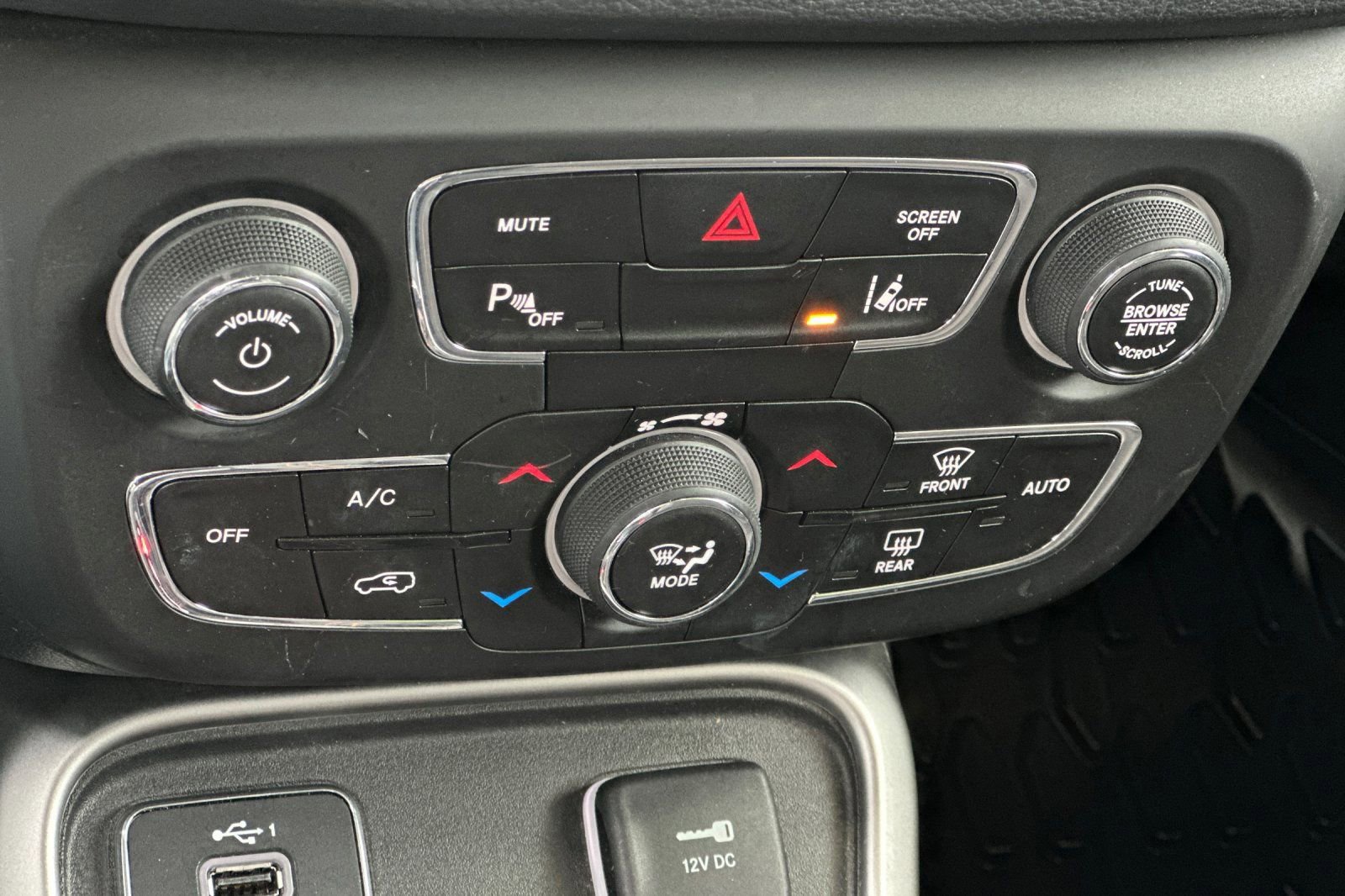 Used 2020 Jeep Compass Latitude image 20