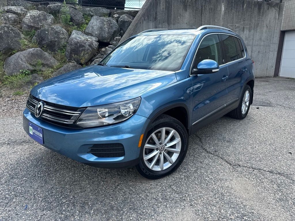 Used 2017 Volkswagen Tiguan Wolfsburg Edition AWD/4WD image 2