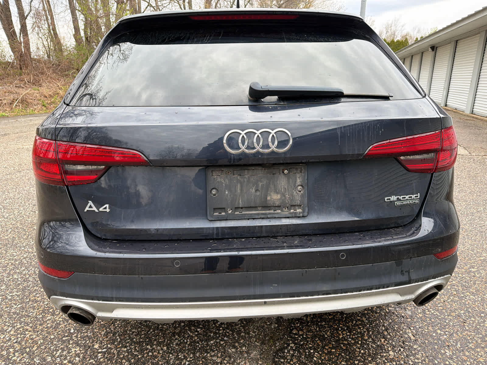 Used 2017 Audi A4 2.0T allroad Premium Plus w/ Technology Package AWD/4WD image 4