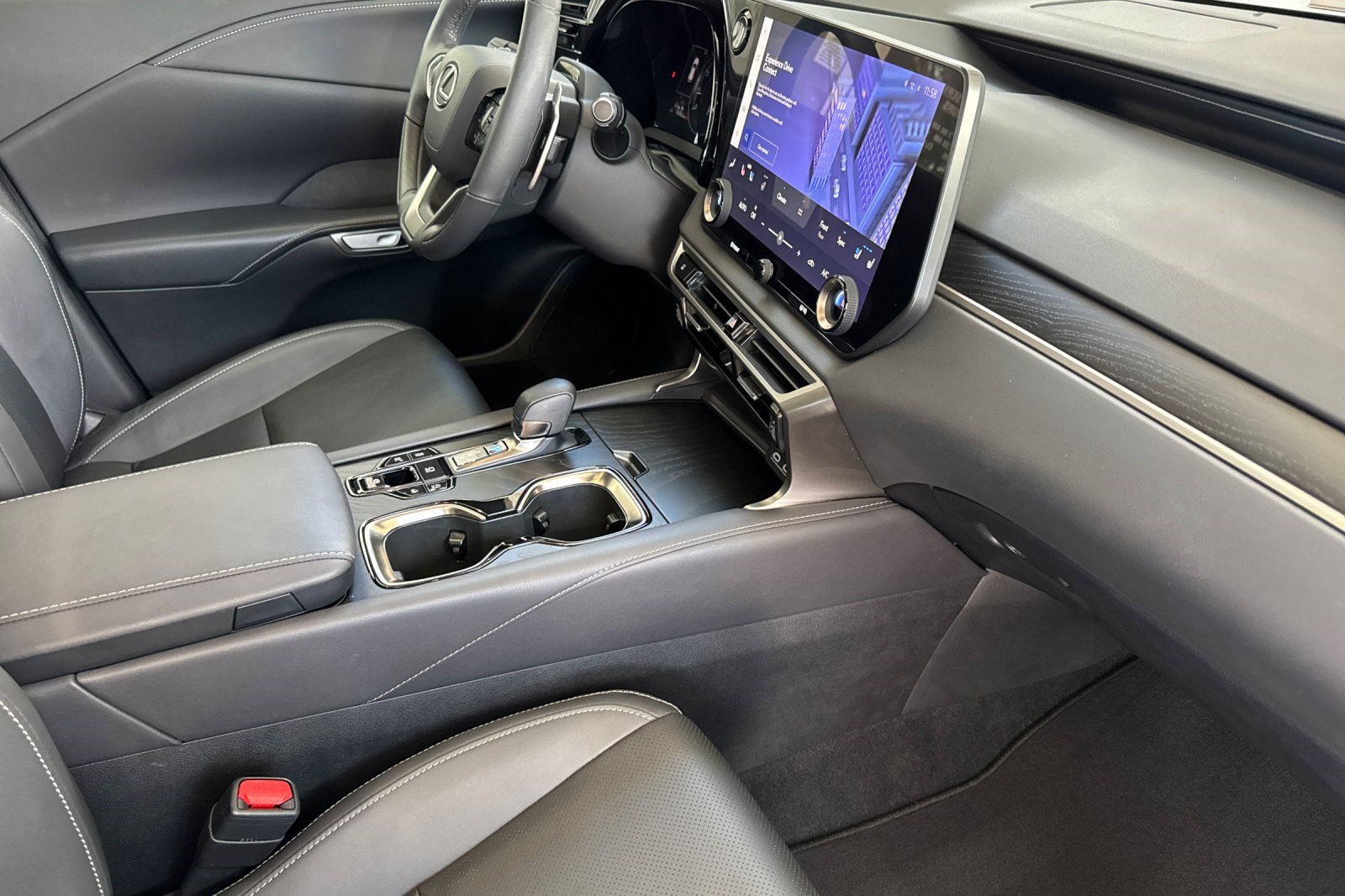 Used 2023 Lexus RX 350 Premium w/ Cold Area Package AWD/4WD image 20